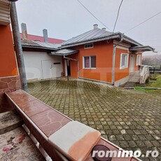 Casa de vanzare ,teren 4000mp, Prundu Bargaului