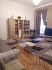 De închiriat apartament 2 camere Piața Traian