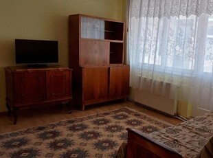 De vanzare apartament, 2 camere, semidecomandat, 46 mp, Central, Scoala nr. 3, Cod 144182