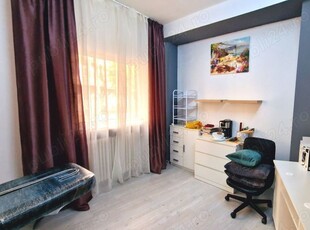 Inchiriere apartament 4 camere Universitate, Carol I