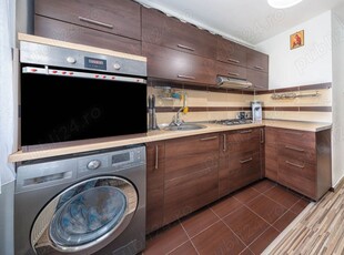 Inchiriez apartament 2 camere, str. Soarelui, utilat modern, renovat, LIDL, Profi non-stop