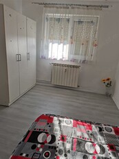 Inchiriez apartament 3 camere-Lapus Arges