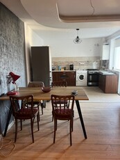 inchiriez apartament Floresti ,zona vivo ,2 camere semidecomandate