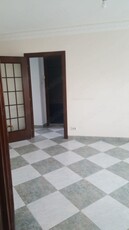 Particular, închiriez apartament 4 camere, nemobilat, Calea Mosilor