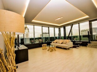 Penthouse with terrace for rent Aviatiei North area of Bucharest