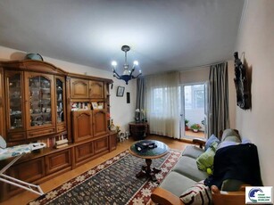 Sinaia-apartament cu patru camere situat in Platoul Izvor