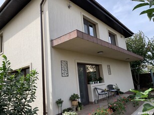 Vând casa com berceni