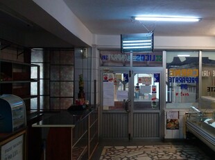 Vand sau inchiriez ,Spatiu comercial utilat in piata, 100mp,proprietar