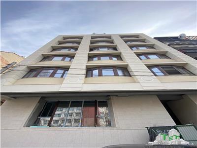 Apartament cu 4 camere Armeneasca