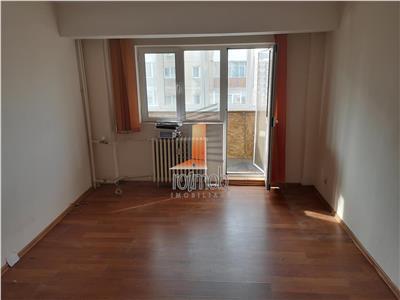 Vanzare apartament 2 camere, metrou Gorjului Rasaritului