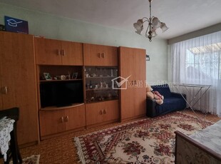 Apartament cu 2 Camere Decomandate în Zona Grigorescu - Donath