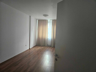 Apartament de 2 camere zona Avantgarden