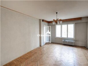 Apartament de 3 camere Central Calea Calarasilor