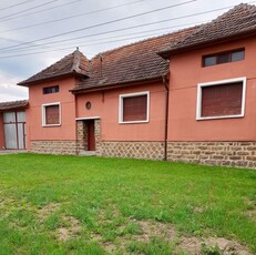 Casă 6 camere, livadă, 3 199 mp, Girisul Negru, Bihor. 55 000 E