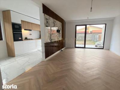 2 Apartamente separate-str.Tribunei/ centru. Pretabil investitie