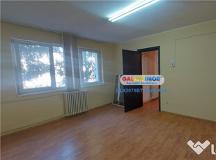 Apartament 2 camere, etaj 3, zona Armoniei!