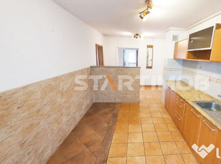 Apartament 3 camere cu boxa si parcare