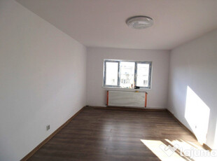 Apartament cu 3 camere in I C Frimu