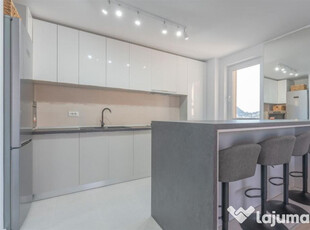 Apartament Urban Plaza cu loc de parcare