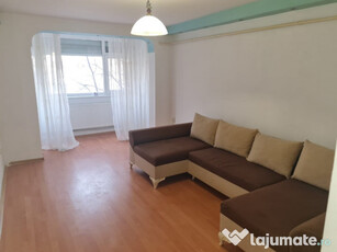 Închiriez apartament 2 camere - scolilor str. Hipodrom