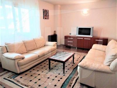 Apartament 2 camere, decomandat, parcare, zona strazii Romul Ladea