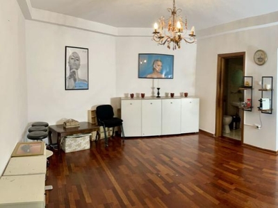 Apartament 3 camere CENTRAL - PIATA UNIRII