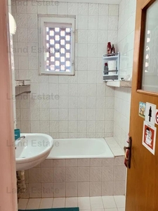 Apartament 4 camere Lujerului ( 350 m metrou )