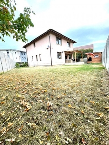 Duplex in Sibiu, Cisnadie, curte privata
