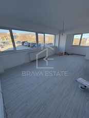 Apartament 3 camere, 2 bai, parcare , 89 mp , zona Bulevardul Muncii