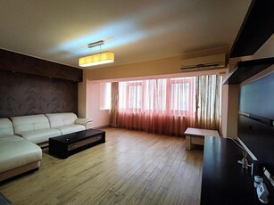 Apartament 3 camere de vanzare in Inel 2