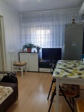 Apartament 3 camere, Micro 40