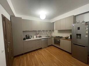 Apartament cu 2 camere de vanzare in Floresti, zona Porii