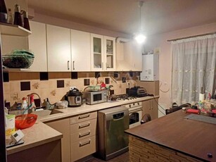 Apartament cu 3 camere de vanzare in Floresti, zona Urusagului