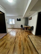 Apartament cu 3 camere de vanzare in zona Buna Ziua