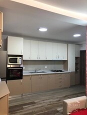 Apartament cu 3 camere spre inchiriere, zona Buna Ziua!