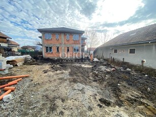 Casa Tip Duplex | 120 Mp | 2 Parcari | Teren 365 Mp | Tureni Cluj