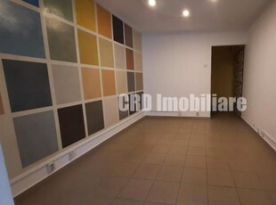 Republicii (artera intersectia Marinex clinica Sf. Ioan) chirie spatiu pentru birou, cabinet, etc. (cod 205)