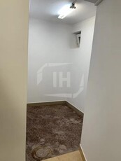 Spatiu comercial, 2 incaperi, parcare, Centru zona Traian