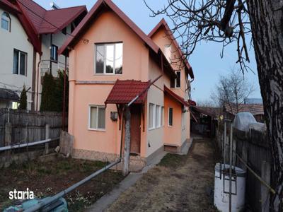 Casa de vanzare, 1700 mp teren, zona Maracineni Argeselu