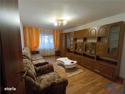 Apartament 3 camere de vanzare in zona Dacia, Ludus