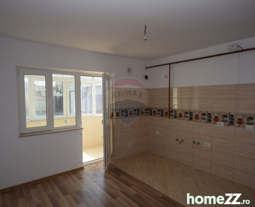 Apartament 3 camere Panciu