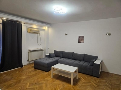 Apartament de inchiriat 2 camere Unirii Metrou