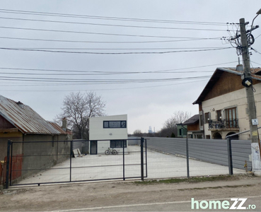 Barcanesti Prahova stradal DN1- teren 1000mp si hala noua