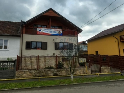 Casa / Vila cu 6 camere de vanzare in Hunedoara, zona Central, jud. Hd