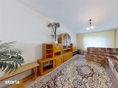 Apartament in vila, 4 camere, 111 mpu , teren 100mp , Aleea Manastirii