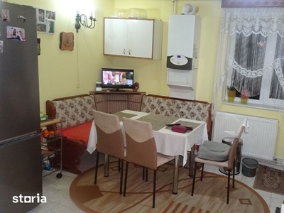 Vand apartament de 3 camere decomandat in Deva, Eminescu, Scarisoara
