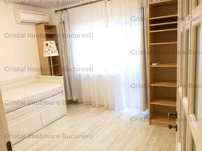 Apartament 3 camere cu loc de parcare-Fizicienilor