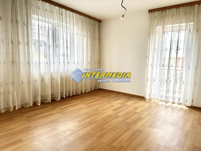 Apartament 3 camere de vanzare Alba Iulia Bloc Nou cu garaj etaj 1