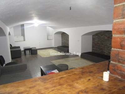 Apartament 4 camere, Central zona Teatrului