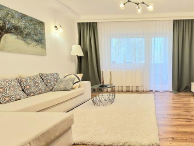 Apartament 5 camere decomandat et.1 renovat Micalaca Miorita pret 125000 euro neg